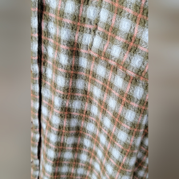 Pilcro Anthtopologie Crinkle Plaid Button-Up Women's L Cream Olive & Pink Flowy - Picture 7 of 12